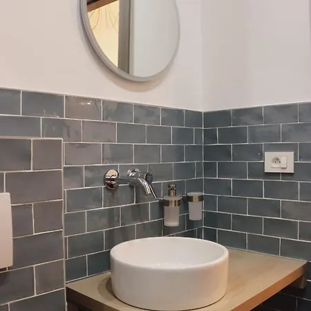 Apartment Le Massena Plein Centre, Neuf, Proche Gare *